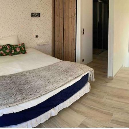 Chambre Avec Salle De Bains Privative Hermonville 外观 照片